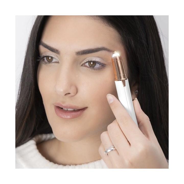 Tondeuse de Précision avec LED pour Poils du Visage InnovaGoods