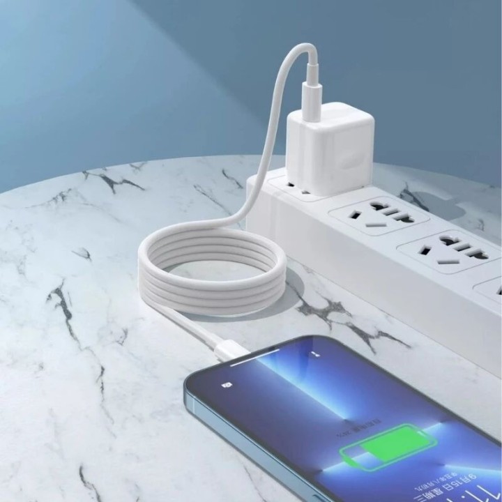 Cable Usb vers Usb-C/Type C (3.1 A) 1 mètre JELLICO B1 blanc