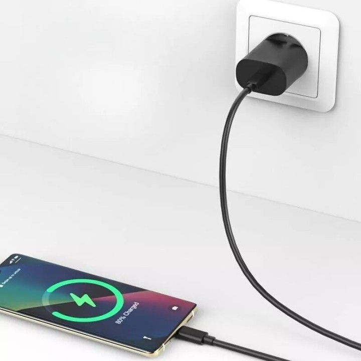 Adaptateur secteur Usb-C avec cable ORIGINAL Usb-C/Type C charge rapide Samsung 15W EP-T1510XBEGEU noir