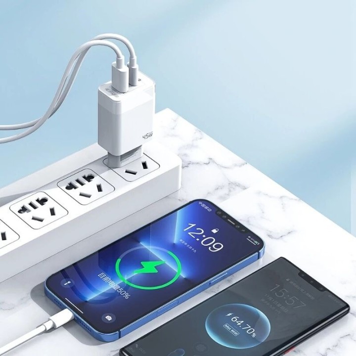 Adaptateur secteur Double port 1X Usb-C + 1X Usb-A (45W) avec cable Usb-C/Type C vers Lightning JELLICO C107 blanc