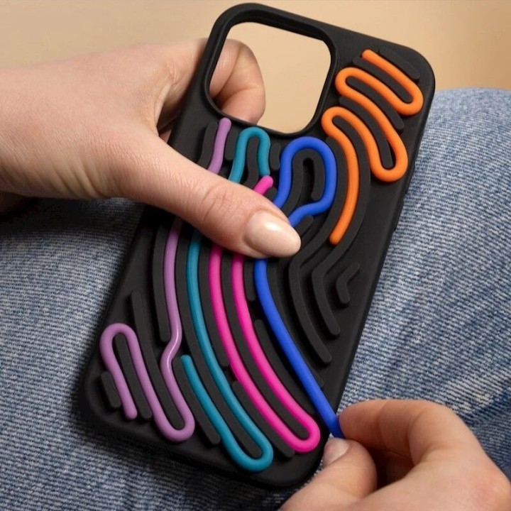 Coque ARTLINE 3D iPhone 16 Pro noir
