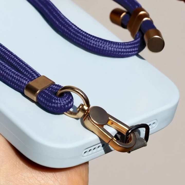 Cordon universel au poignet avec mousqueton bleu marine