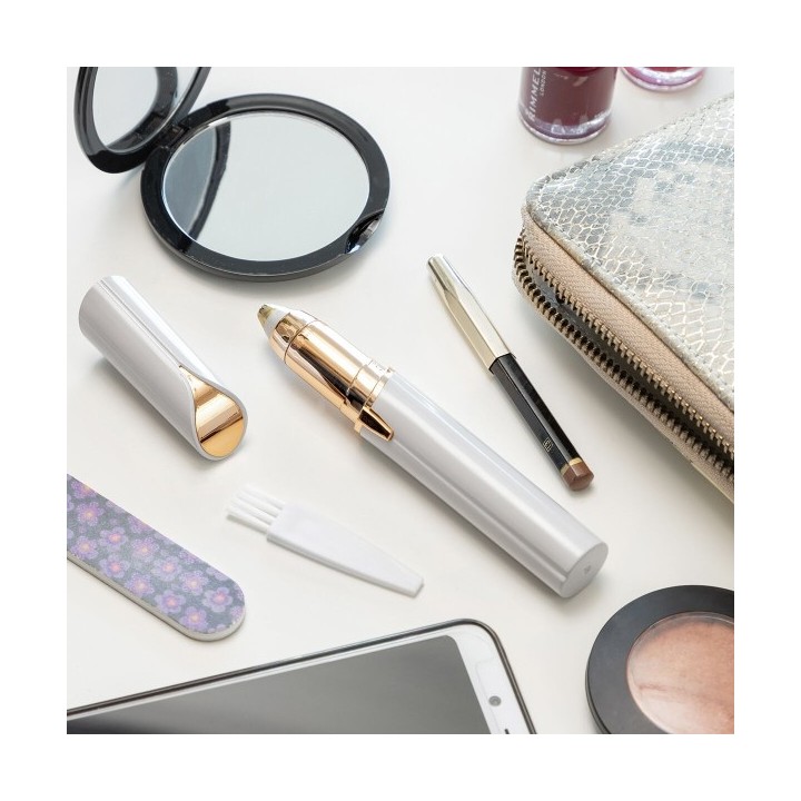 Tondeuse de Précision avec LED pour Poils du Visage InnovaGoods