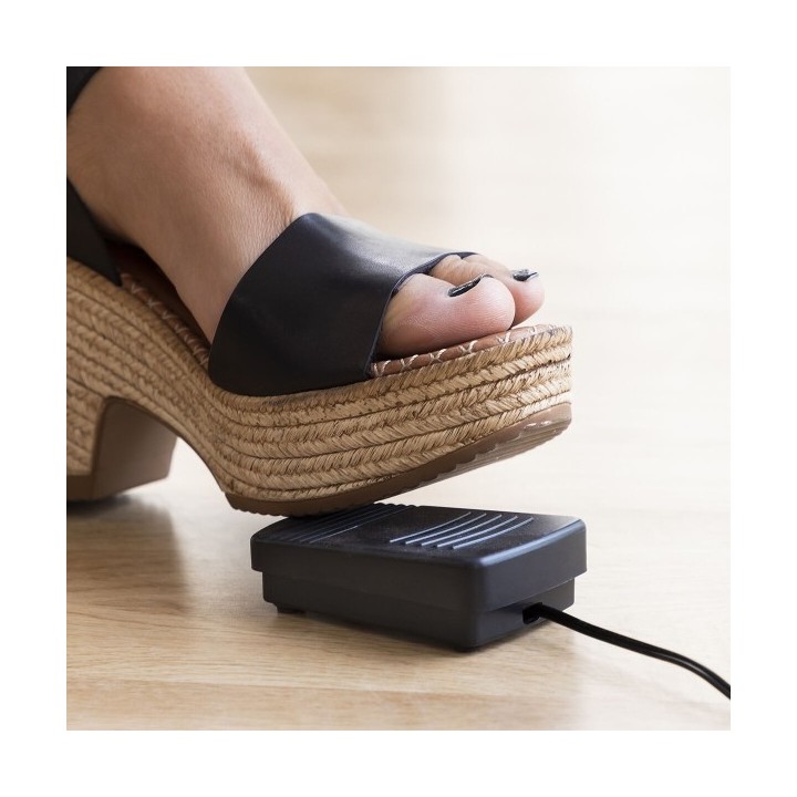 Mini Machine à Coudre Portable avec LED, Coupe Fil et Accessoires Sewny InnovaGoods