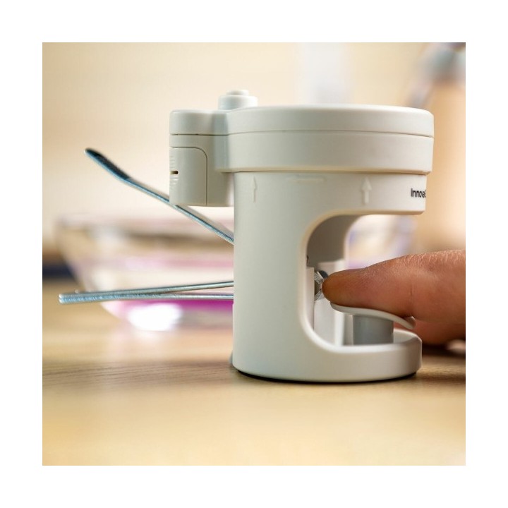 Coupe ongles avec Lumière LED, Loupe et Lime Clail InnovaGoods